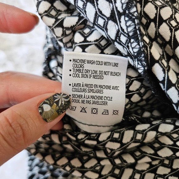 NWOT‎ Anthropologie Women's Pull On Black & White Patterned Tapered Pant. Size S - Picture 6 of 12